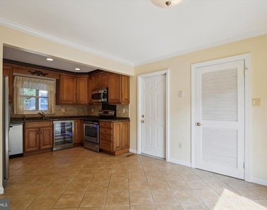 4607 Marshall Hall Lane - Photo Thumbnail 18