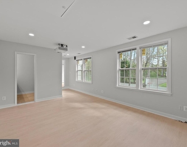 2852 Cedarest Road - Photo Thumbnail 24