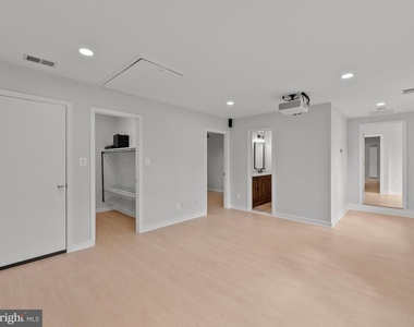 2852 Cedarest Road - Photo Thumbnail 23