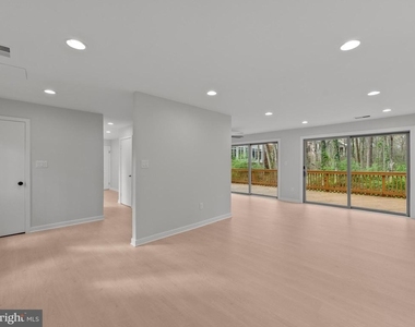 2852 Cedarest Road - Photo Thumbnail 9