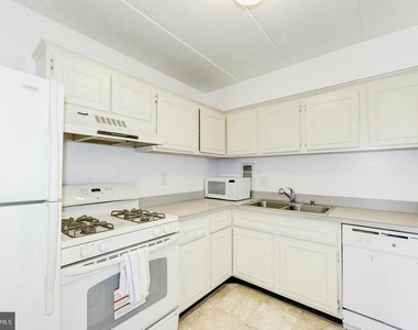 2624 Fort Farnsworth Road - Photo Thumbnail 7