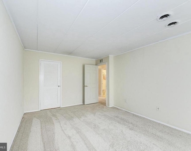 2624 Fort Farnsworth Road - Photo Thumbnail 12