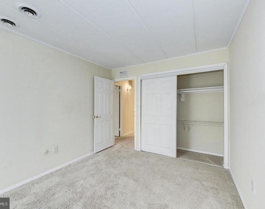2624 Fort Farnsworth Road - Photo Thumbnail 15