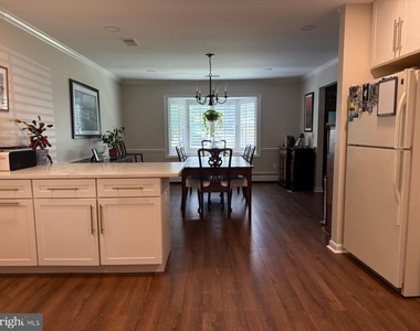 6914 Chelsea Road - Photo Thumbnail 3