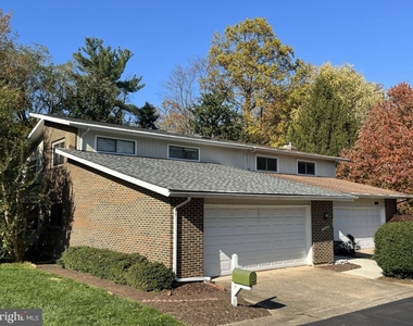 7220 Vistas Lane - Photo Thumbnail 27