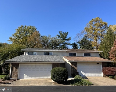 7220 Vistas Lane - Photo Thumbnail 26