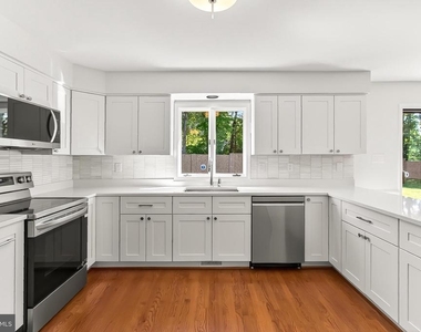 6294 Dunaway Court - Photo Thumbnail 22
