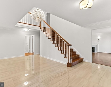 6294 Dunaway Court - Photo Thumbnail 10