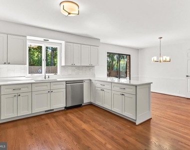 6294 Dunaway Court - Photo Thumbnail 18