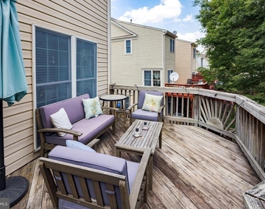 3945 Kathryn Jean Court - Photo Thumbnail 20