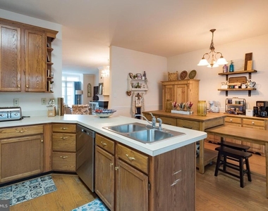3945 Kathryn Jean Court - Photo Thumbnail 16