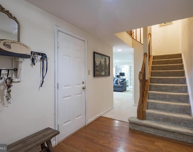 3945 Kathryn Jean Court - Photo Thumbnail 1