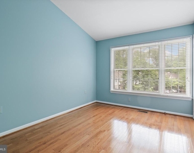 11300 Fairwind Way - Photo Thumbnail 26