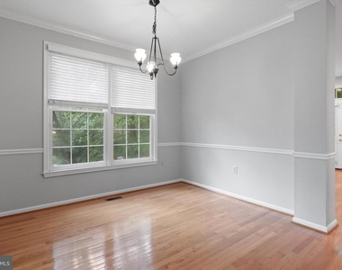 11300 Fairwind Way - Photo Thumbnail 8