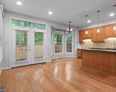11300 Fairwind Way - Photo Thumbnail 11