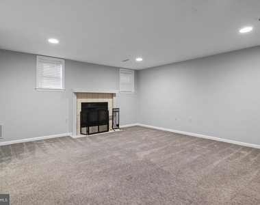 11300 Fairwind Way - Photo Thumbnail 19