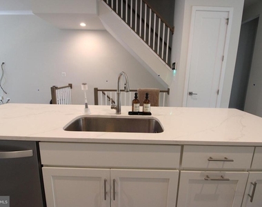 14304 Beckett Glen Circle - Photo Thumbnail 4