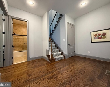 8747 Brook Road - Photo Thumbnail 3
