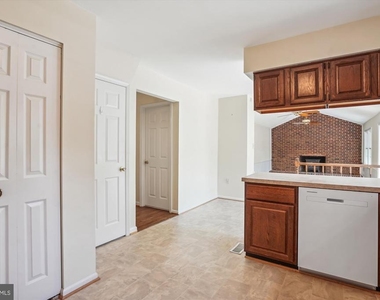 3307 Flintwood Court - Photo Thumbnail 15