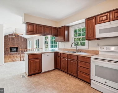 3307 Flintwood Court - Photo Thumbnail 14