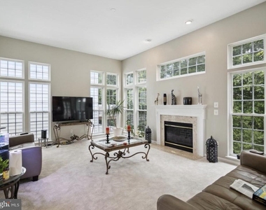 7011 Stone Inlet Drive - Photo Thumbnail 5