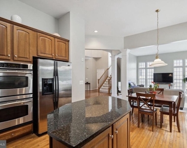 7011 Stone Inlet Drive - Photo Thumbnail 22