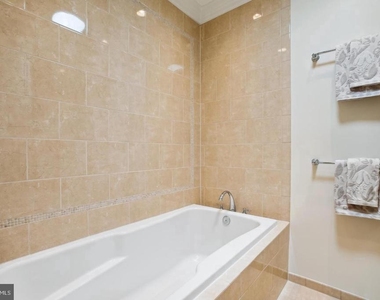 7022 Little Leaf Linden Lane - Photo Thumbnail 30