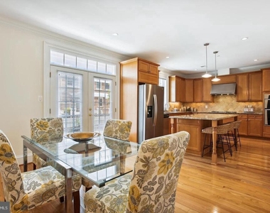 7022 Little Leaf Linden Lane - Photo Thumbnail 17