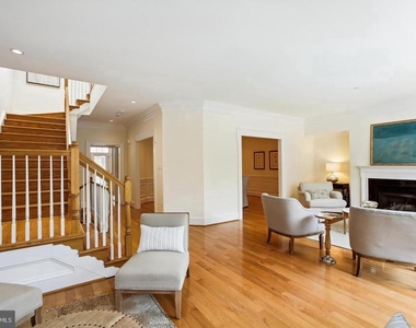 7022 Little Leaf Linden Lane - Photo Thumbnail 9