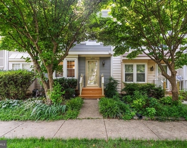 6630 Medinah Lane - Photo Thumbnail 18