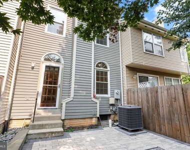 6630 Medinah Lane - Photo Thumbnail 30