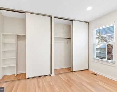 6630 Medinah Lane - Photo Thumbnail 17
