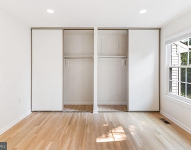6630 Medinah Lane - Photo Thumbnail 29