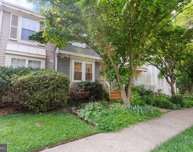 6630 Medinah Lane - Photo Thumbnail 21