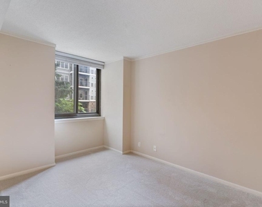 5505 Seminary Road - Photo Thumbnail 10