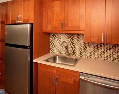2300 Pimmit Drive - Photo Thumbnail 10