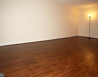 2300 Pimmit Drive - Photo Thumbnail 14