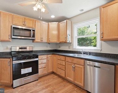 108 Battle Street Sw - Photo Thumbnail 6