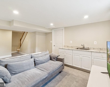 7412 Farnum Street - Photo Thumbnail 15