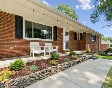 7412 Farnum Street - Photo Thumbnail 2