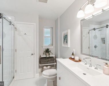7412 Farnum Street - Photo Thumbnail 13