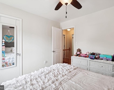 4555 Lantern Place - Photo Thumbnail 21