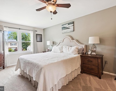 4555 Lantern Place - Photo Thumbnail 27