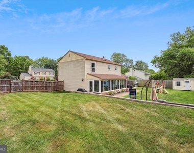 4555 Lantern Place - Photo Thumbnail 2