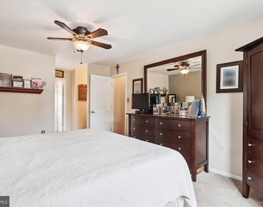 4555 Lantern Place - Photo Thumbnail 28
