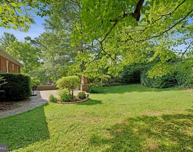 3160 Ravenwood Drive - Photo Thumbnail 29