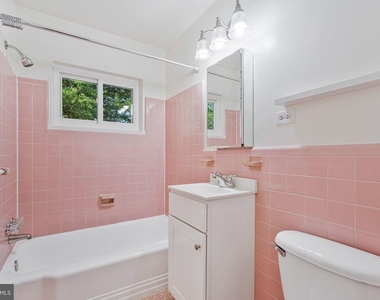 3160 Ravenwood Drive - Photo Thumbnail 20