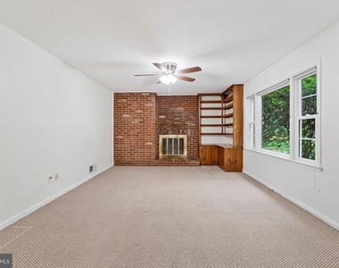 3160 Ravenwood Drive - Photo Thumbnail 21