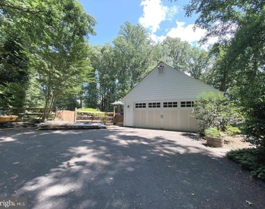 725 Forest Park Road - Photo Thumbnail 15