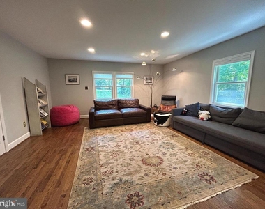 725 Forest Park Road - Photo Thumbnail 9